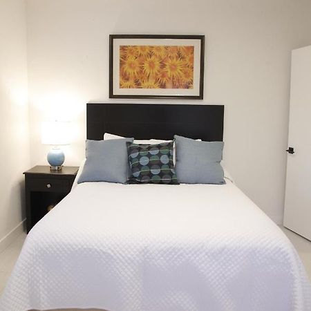 Apt 1 Miami Designer Studio In The Upper East-Side Δωμάτιο φωτογραφία